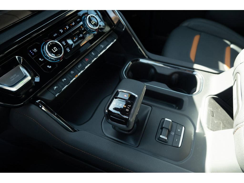 Used 2025 GMC Sierra 1500 AT4 w/ AT4 Premium Package image 24