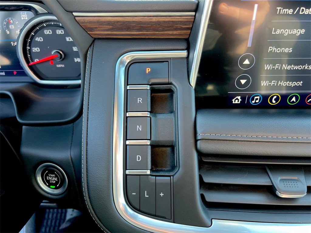 Used 2021 Chevrolet Suburban High Country image 14