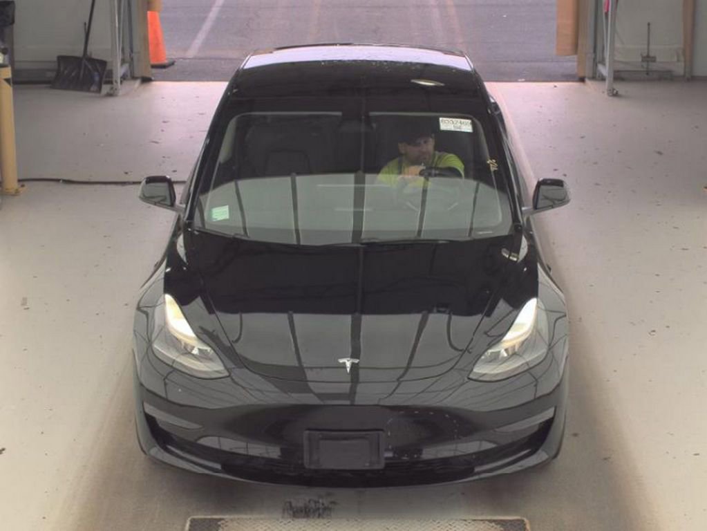 Used 2023 Tesla Model 3 Standard Range RWD image 2