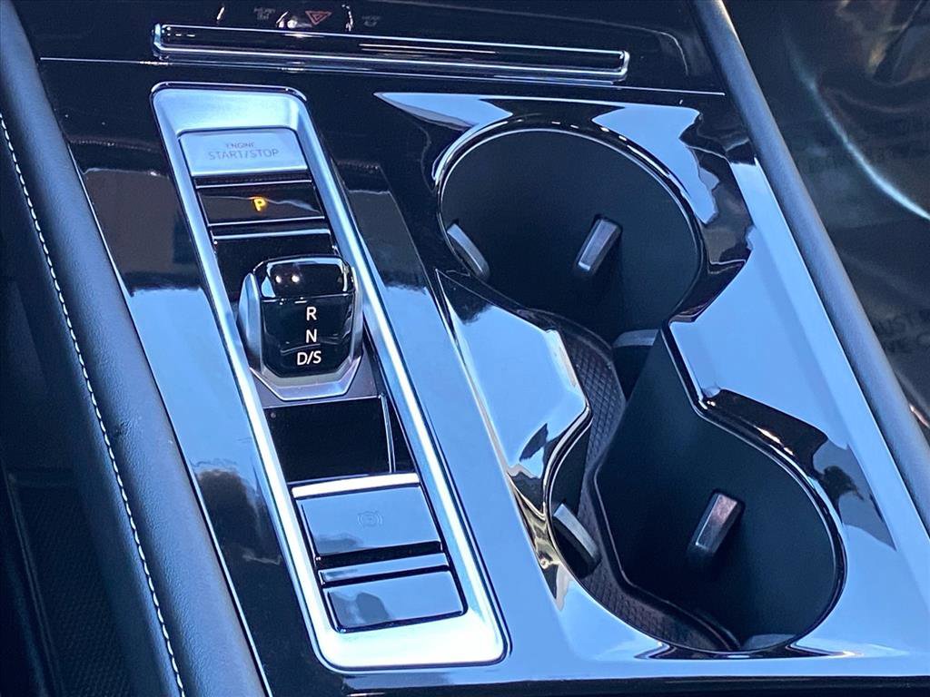 Certified 2025 Volkswagen Atlas Cross Sport SEL image 9