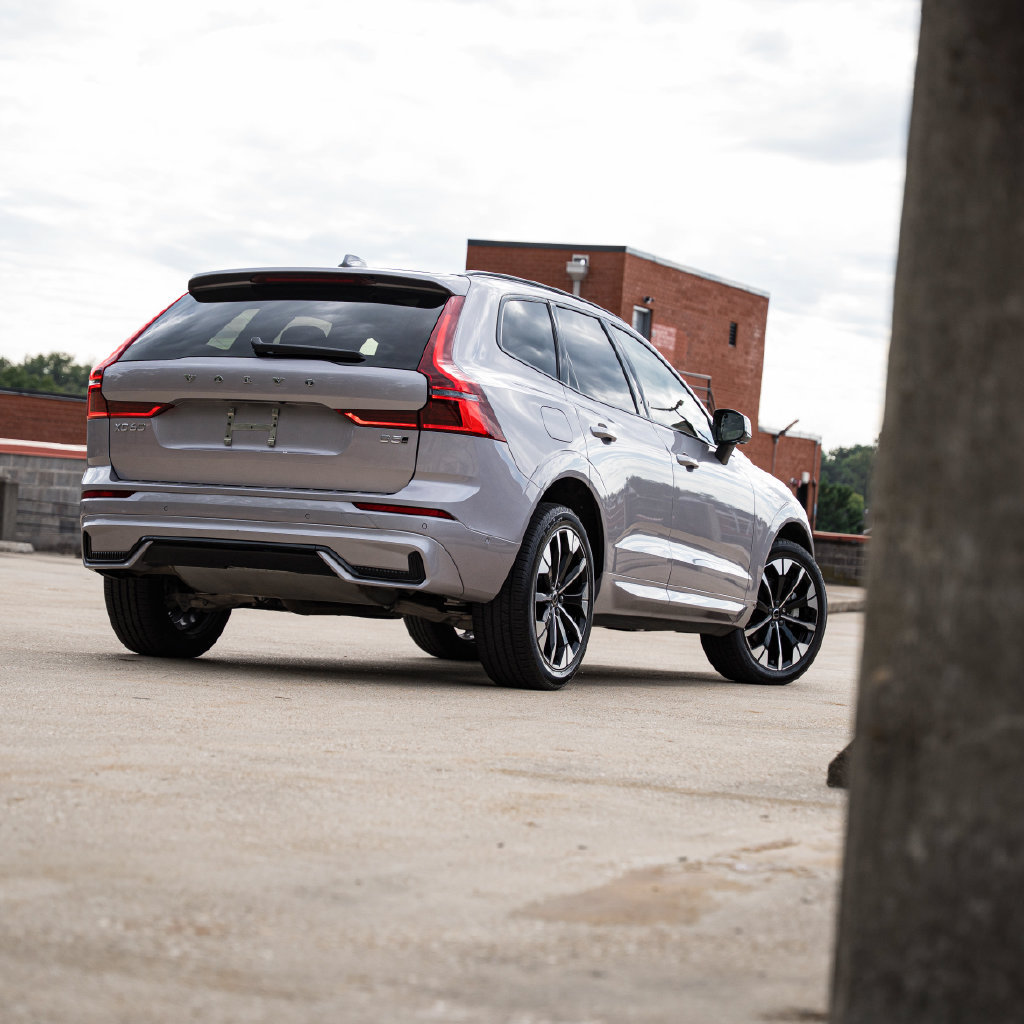 Certified 2026 Volvo XC60 B5 Plus AWD/4WD image 10
