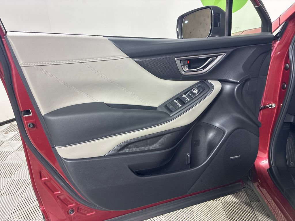 Used 2023 Subaru Forester Limited AWD/4WD image 29