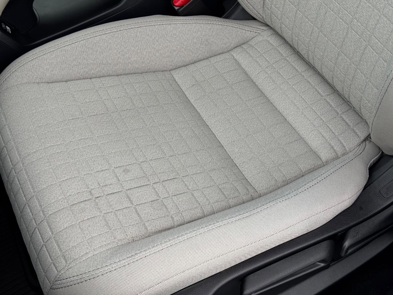 Used 2023 Honda HR-V LX image 25