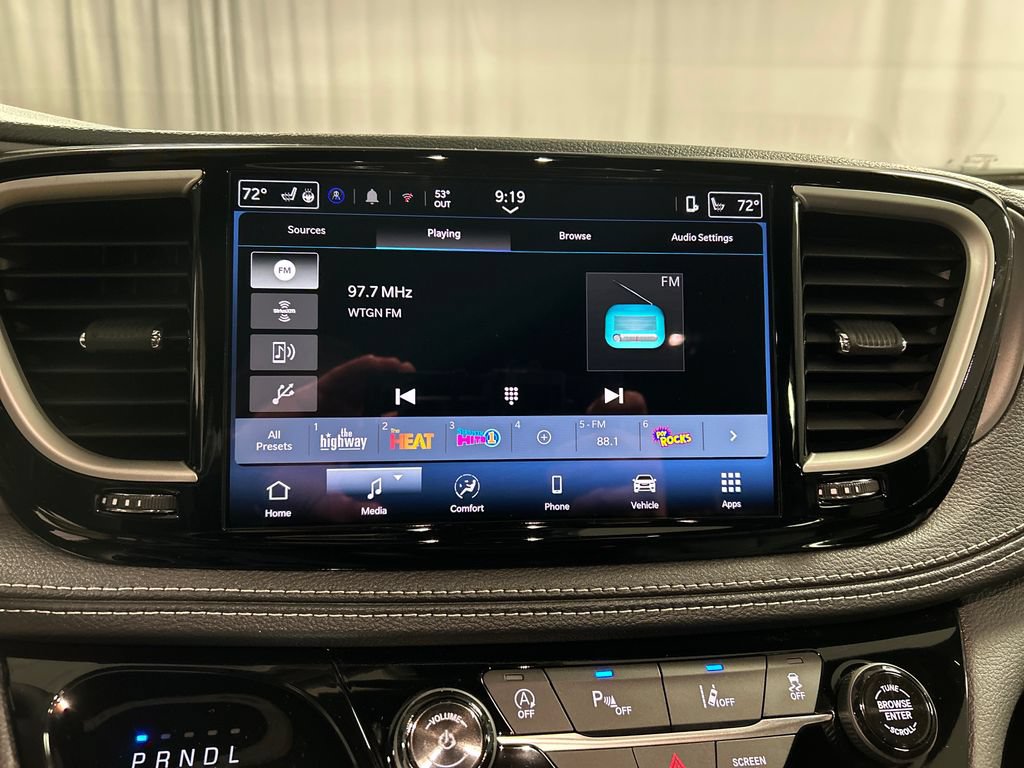 New 2026 Chrysler Pacifica Select w/ S Appearance Package FWD image 15