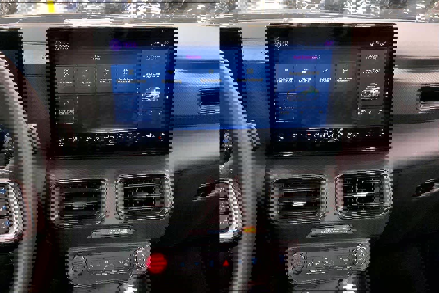 Used 2024 Ford Mustang Convertible image 6