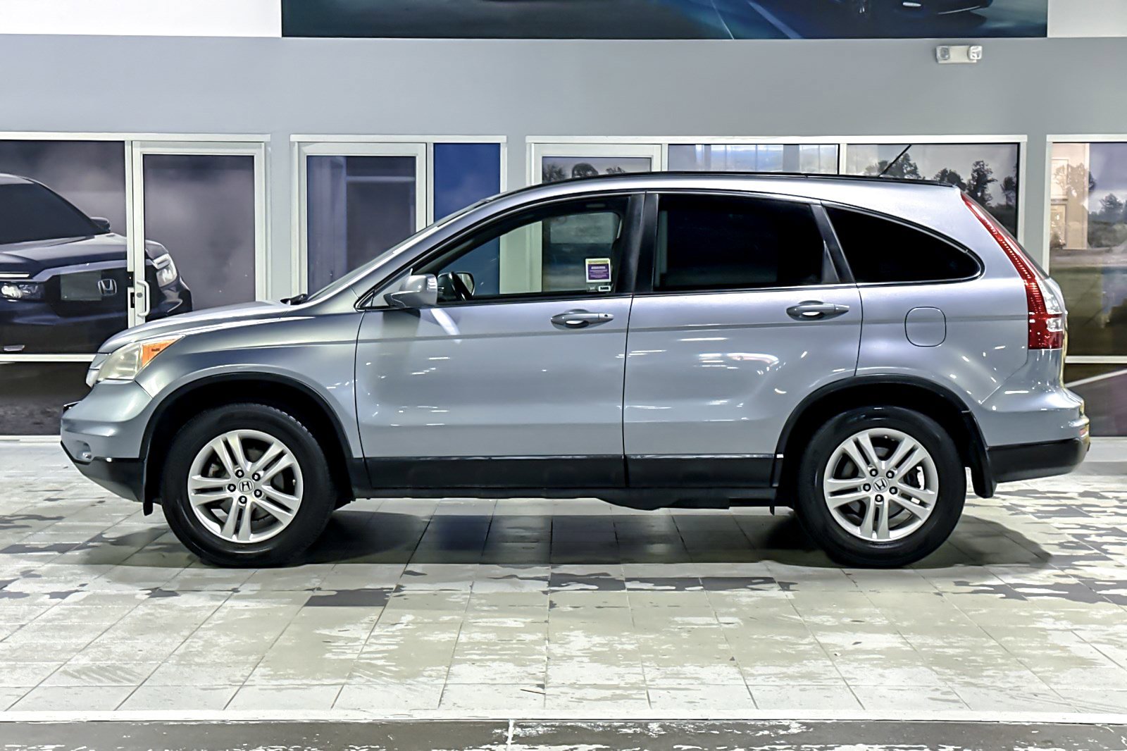 Used 2011 Honda CR-V EX-L image 2