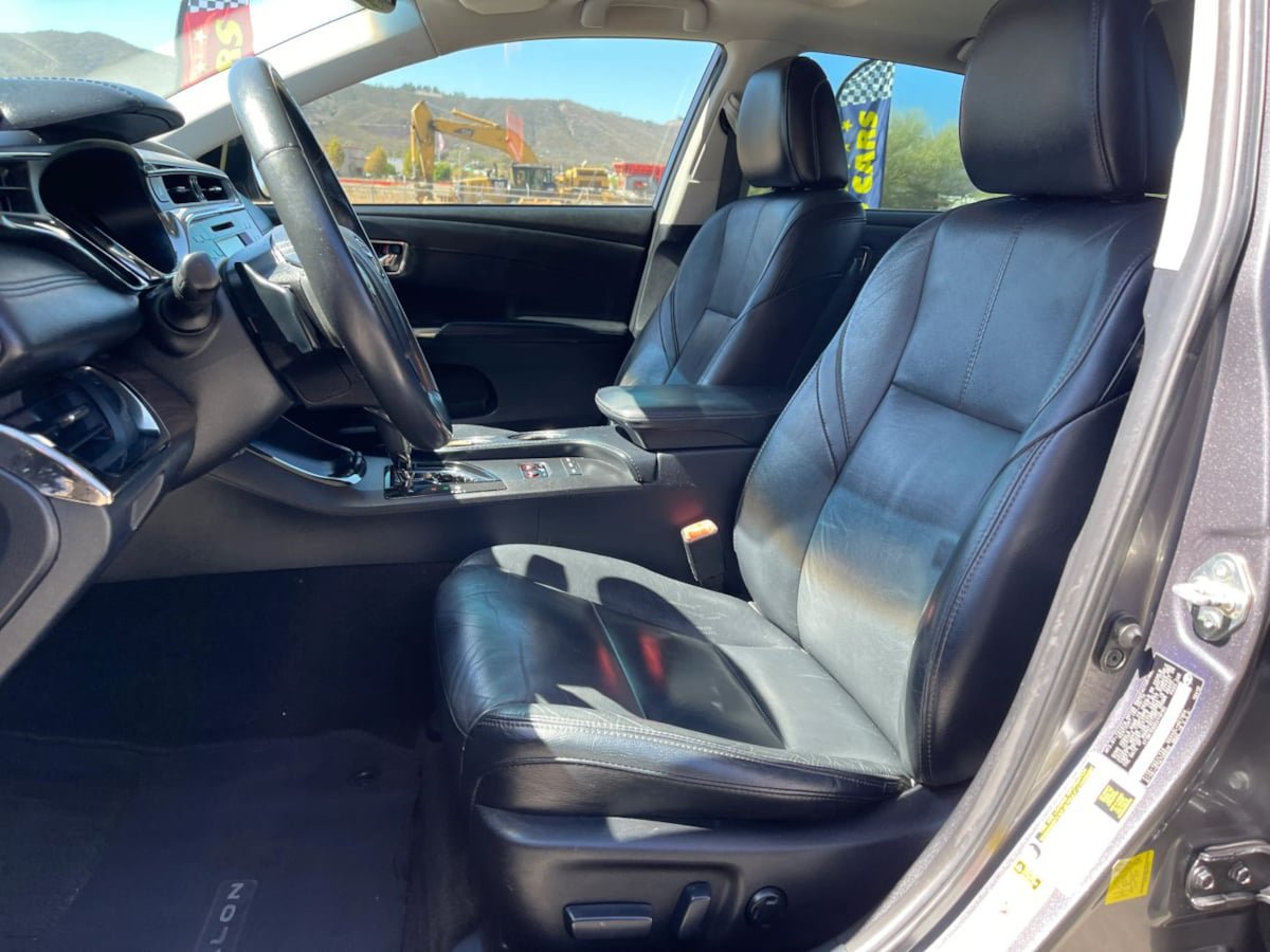Used 2014 Toyota Avalon XLE Touring FWD image 15