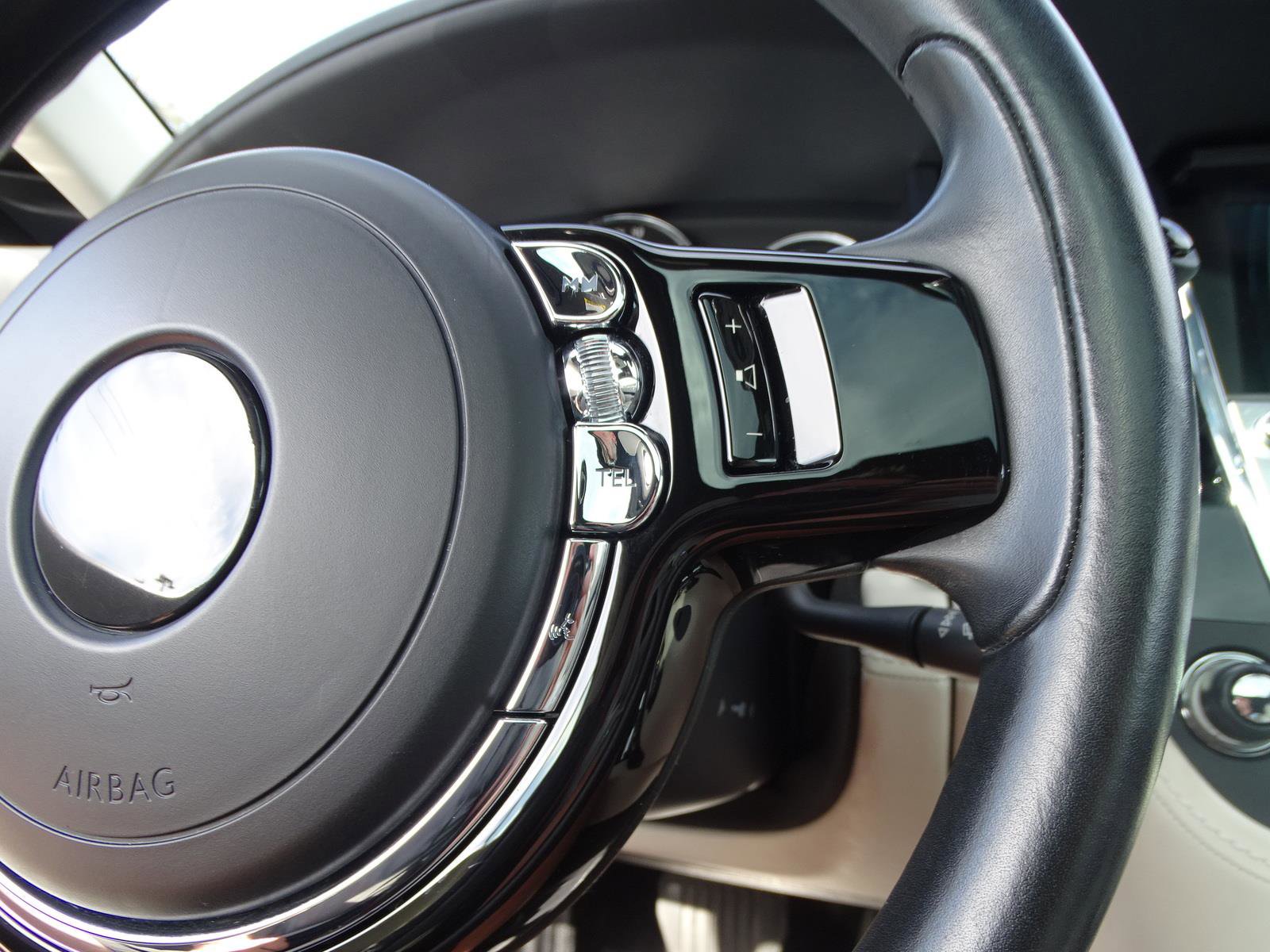 Used 2015 Rolls-Royce Wraith RWD image 27