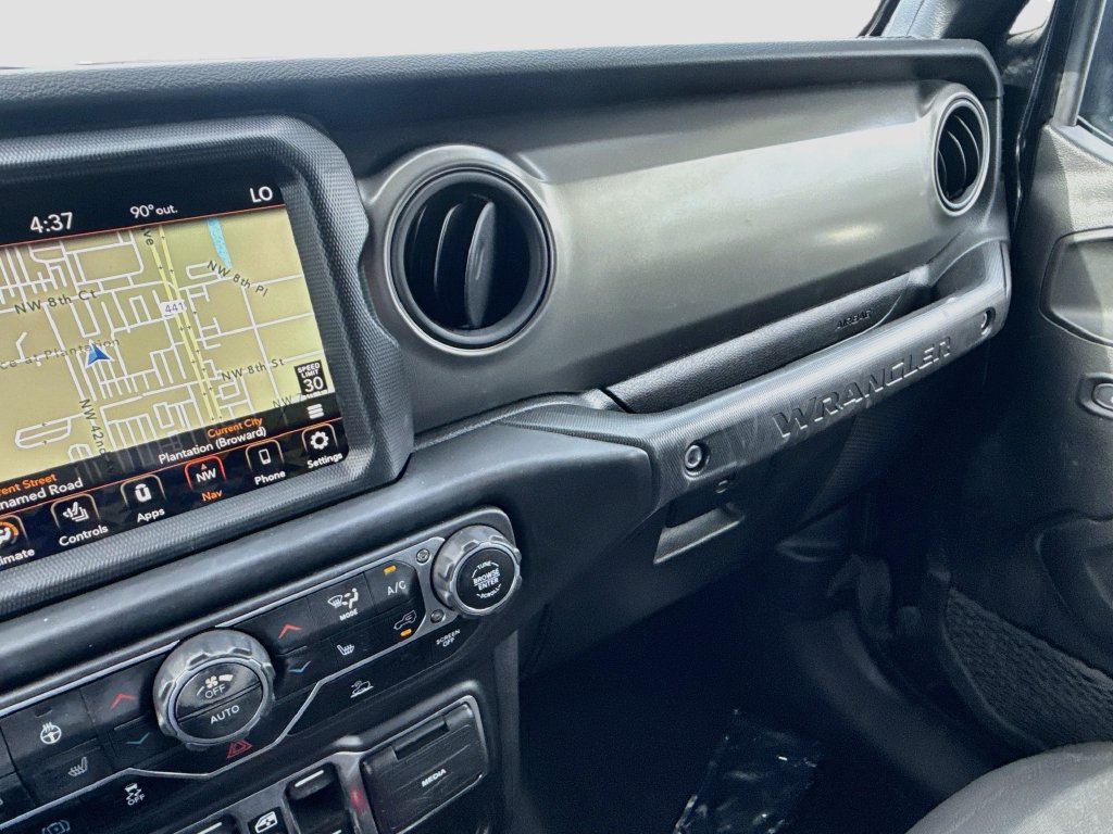 Certified 2023 Jeep Wrangler Unlimited w/ Sun & Screen Package AWD/4WD image 24