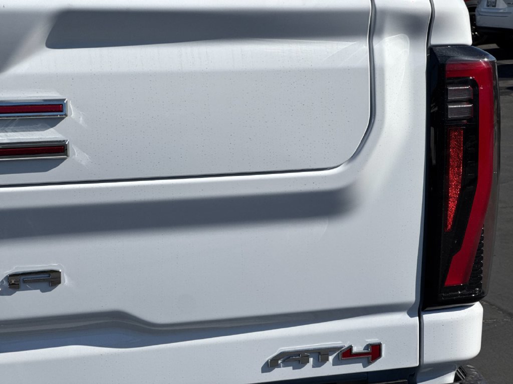 New 2026 GMC Sierra 2500 AT4 w/ AT4 Premium Plus Package AWD/4WD image 33