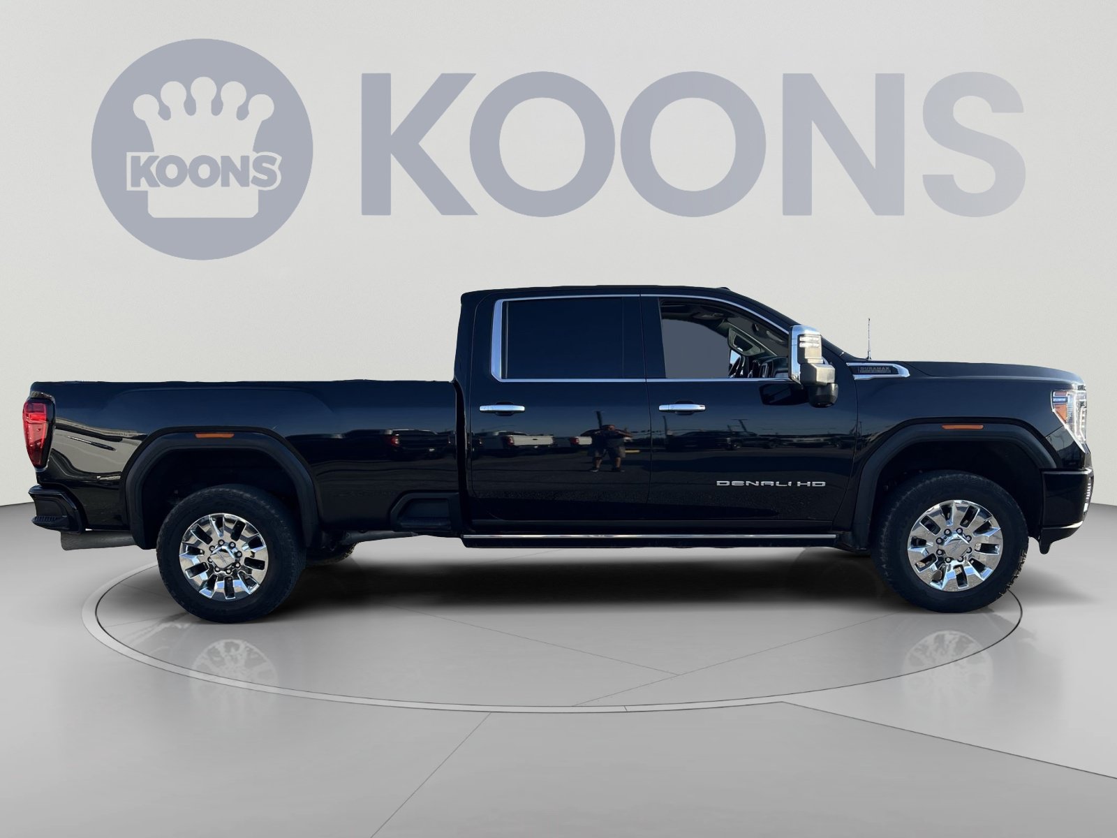 Used 2022 GMC Sierra 3500 Denali w/ Denali Ultimate Package AWD/4WD image 8