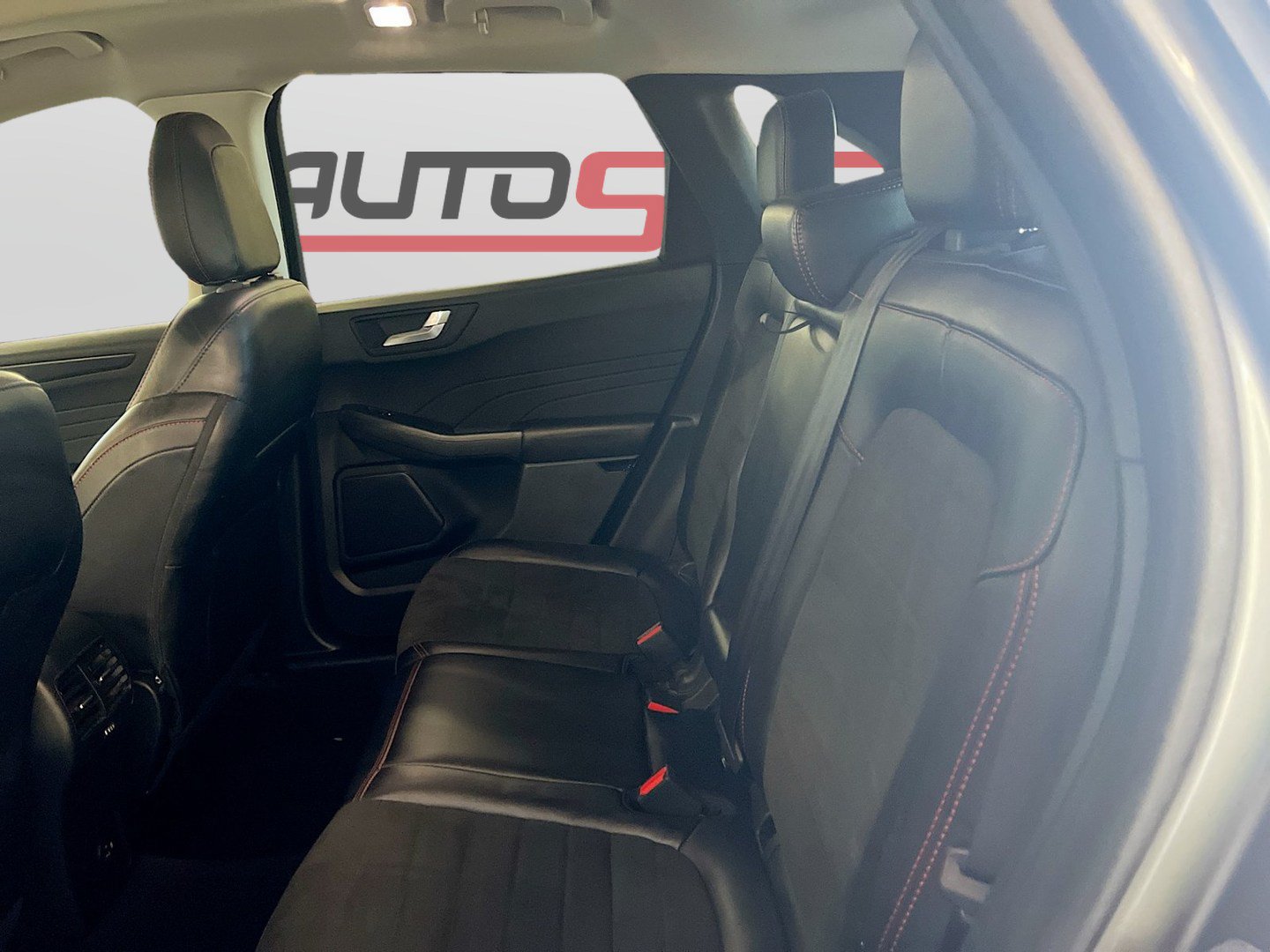 Used 2022 Ford Escape SEL w/ SEL Stealth AWD Package image 24