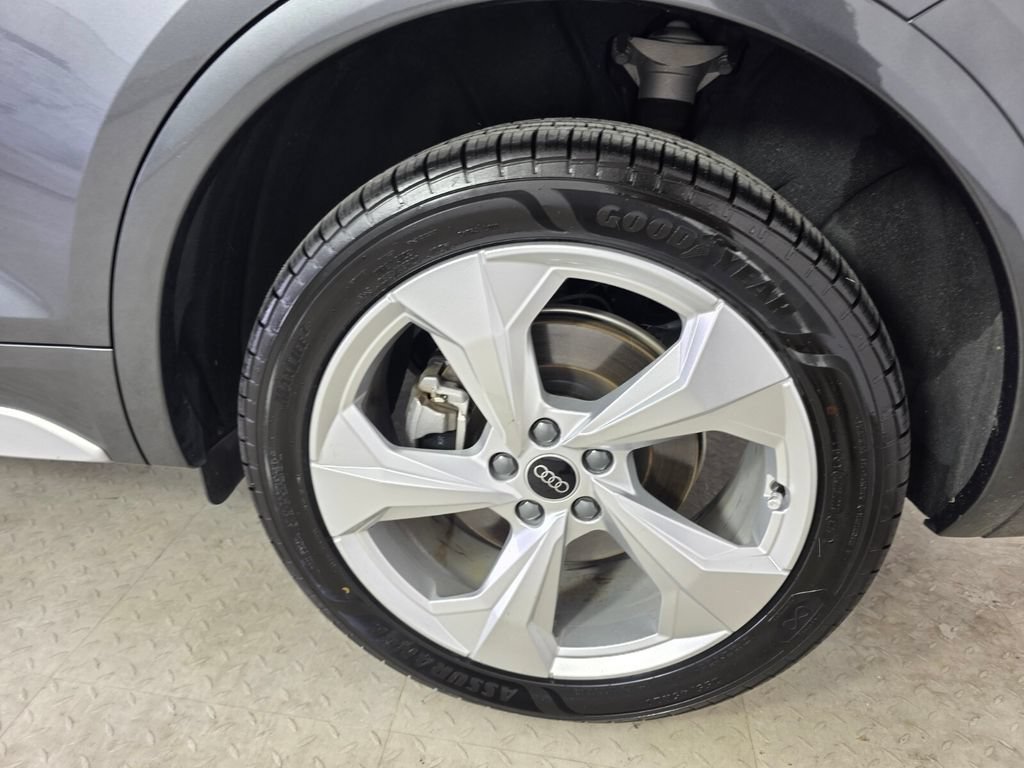 Used 2024 Audi Q5 2.0T Premium Plus AWD/4WD image 17