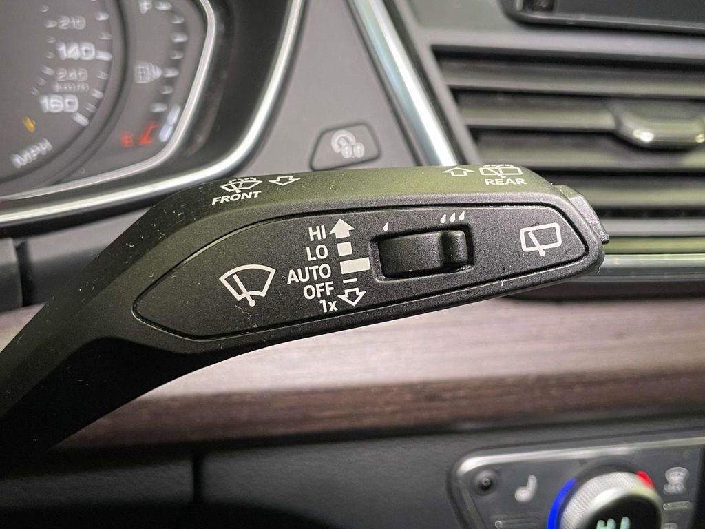 Certified 2023 Audi Q5 2.0T Premium w/ Convenience Package image 41