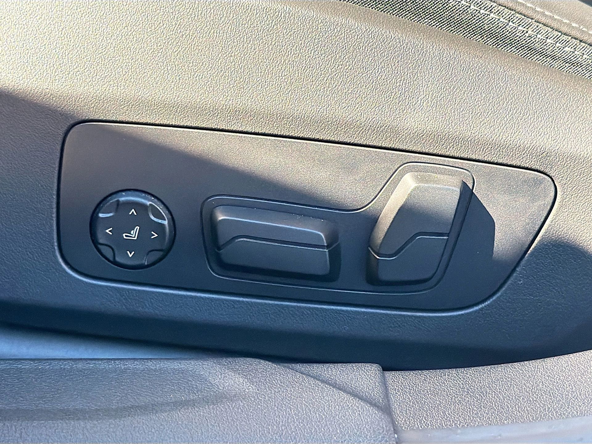 Used 2026 BMW 228i w/ Technology Package image 26