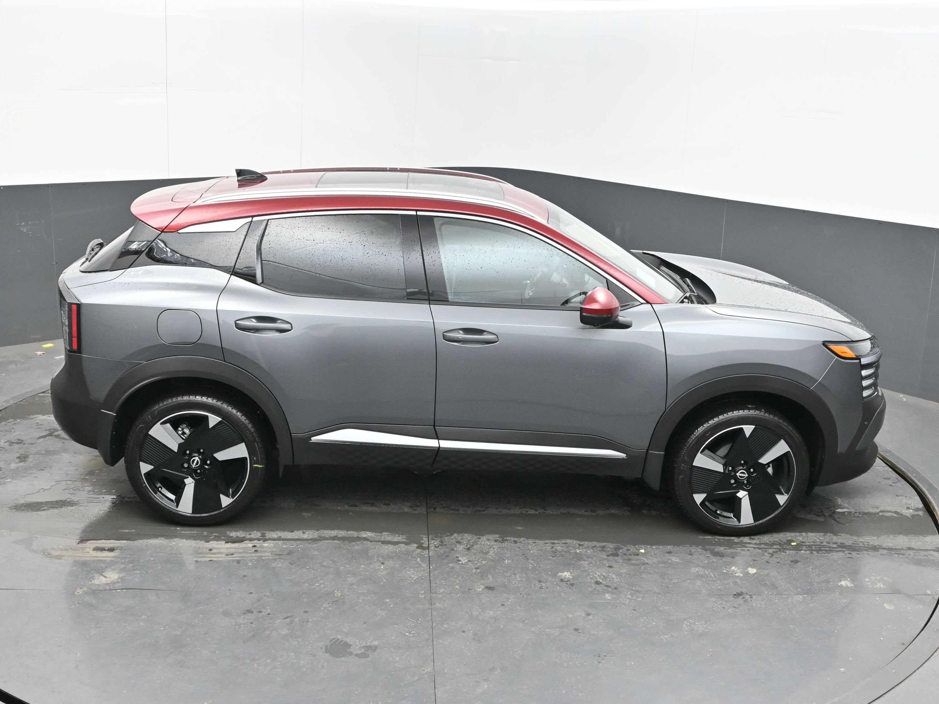 New 2026 Nissan Kicks SR w/ SR Premium Package FWD image 37