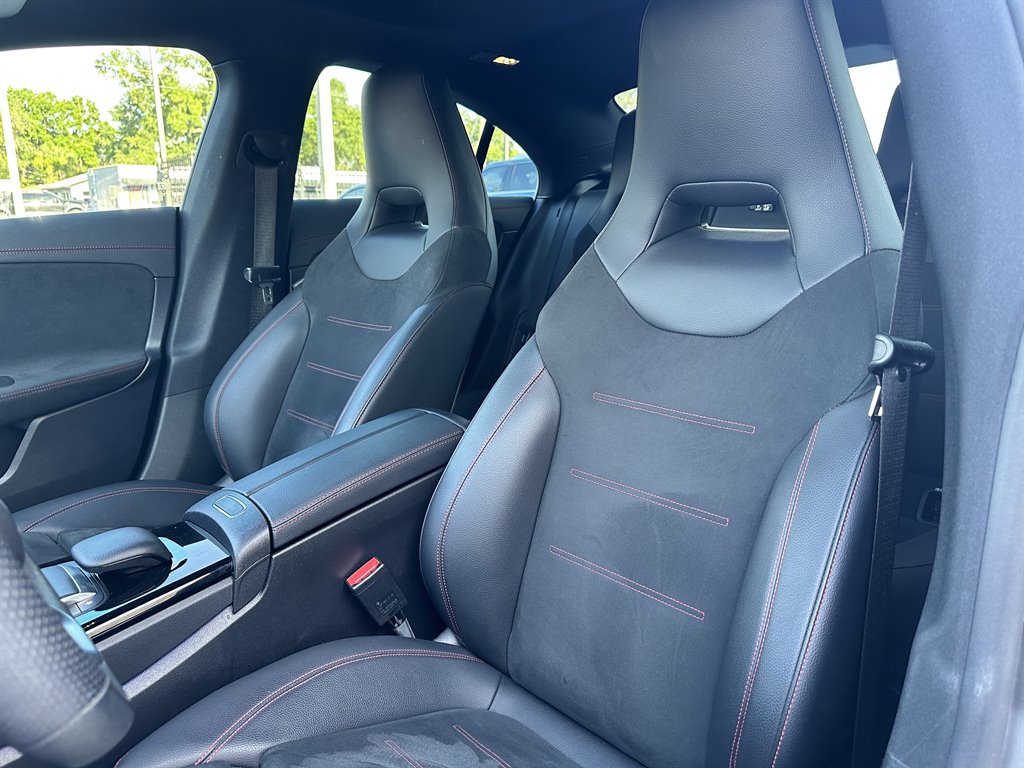 Used 2021 Mercedes-Benz CLA 250 image 22