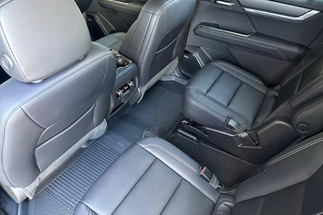 New 2026 GMC Acadia Elevation w/ Elevation Premium Package AWD/4WD image 12