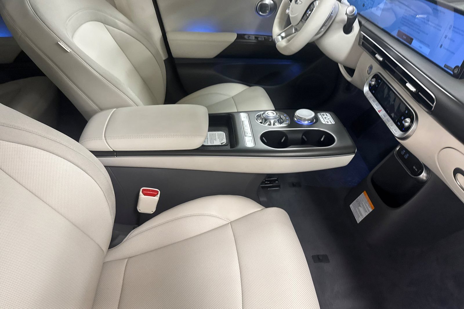 New 2026 Genesis GV60 RWD image 16