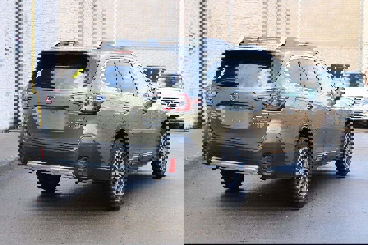 Used 2021 Subaru Outback Touring XT image 3