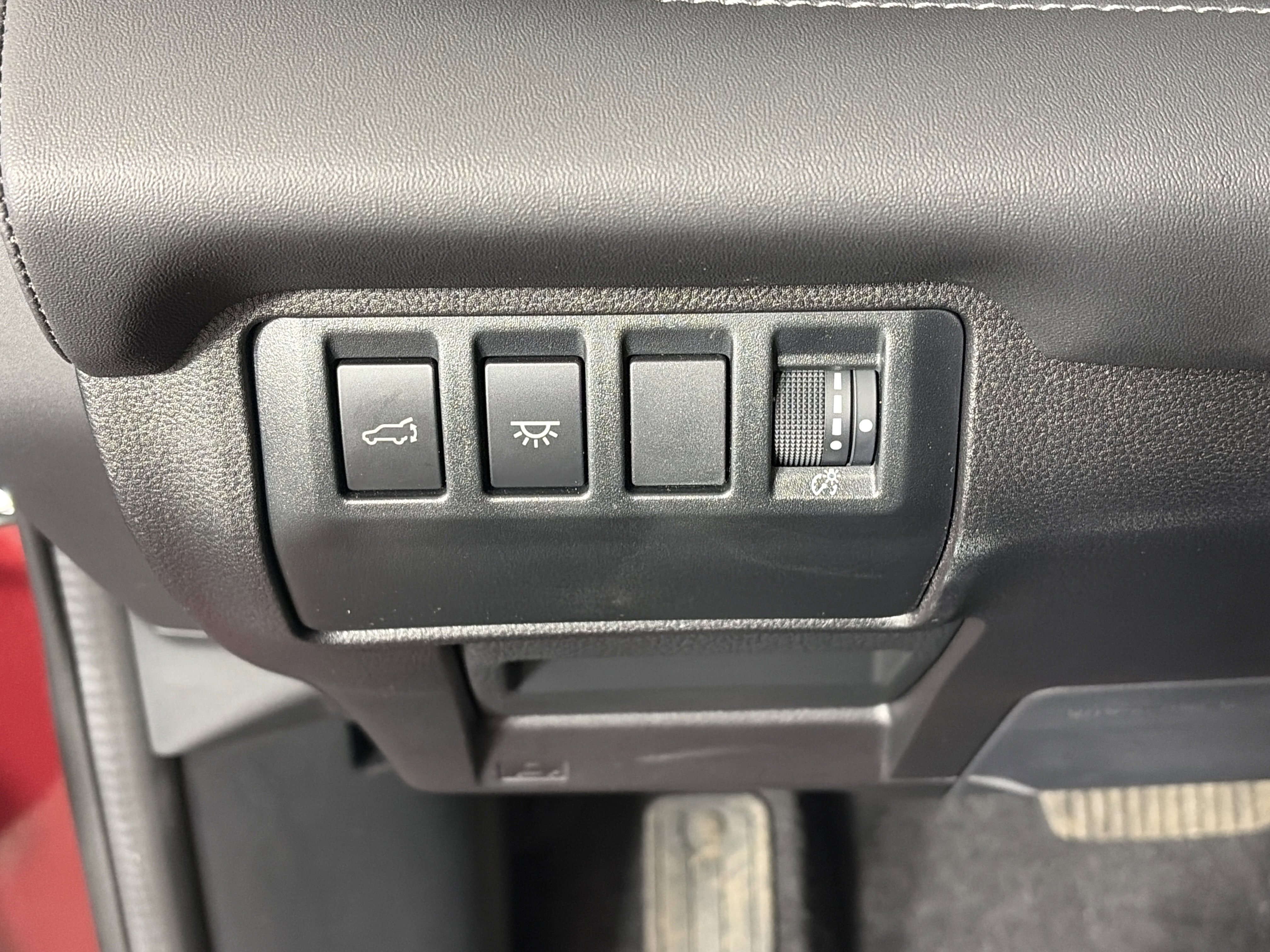 Used 2025 Subaru Ascent Touring w/ Popular Package #2 image 30