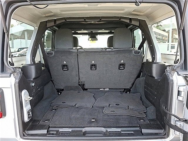 Used 2024 Jeep Wrangler Unlimited Rubicon image 28