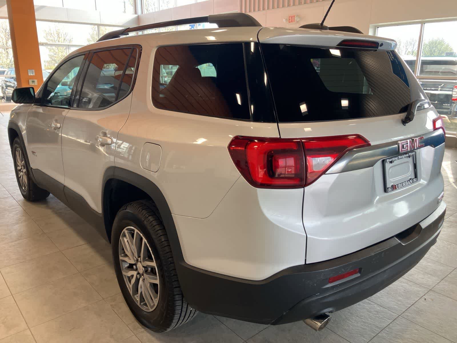 Used 2017 GMC Acadia SLE w/ Driver Alert Package I AWD/4WD image 7