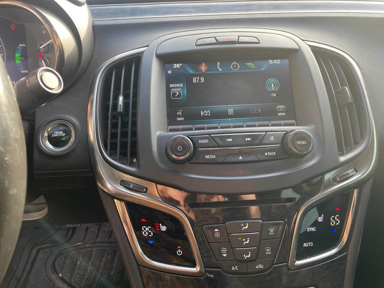 Used 2014 Buick LaCrosse Leather w/ Driver Confidence Package image 22