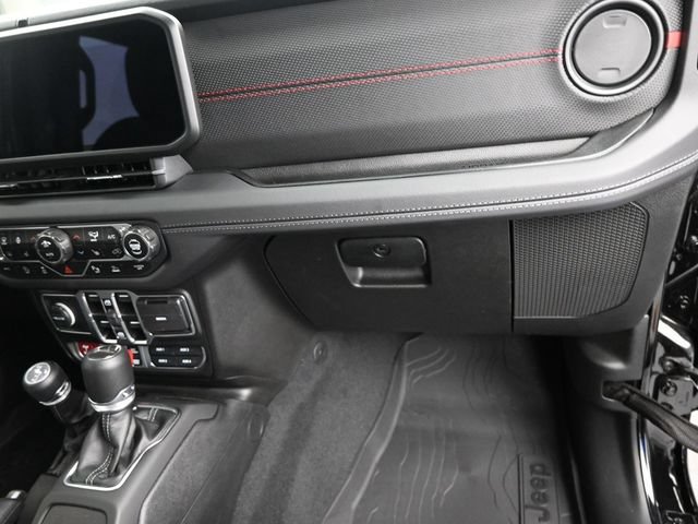 New 2025 Jeep Gladiator Rubicon w/ Safety Group AWD/4WD image 23