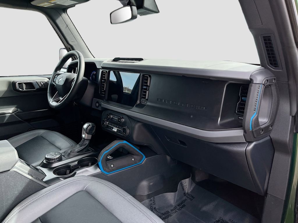 Used 2024 Ford Bronco Black Diamond image 29