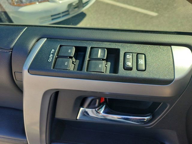 Used 2023 Toyota 4Runner SR5 image 29