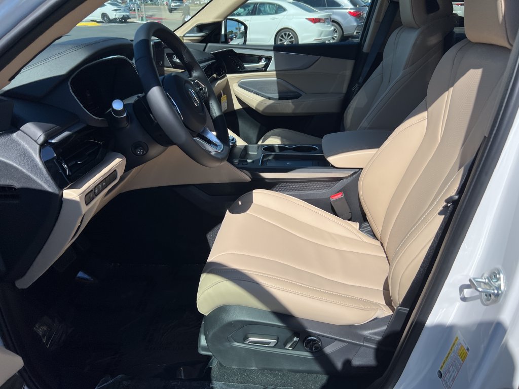 Certified 2026 Acura MDX w/ Technology Package AWD/4WD image 14