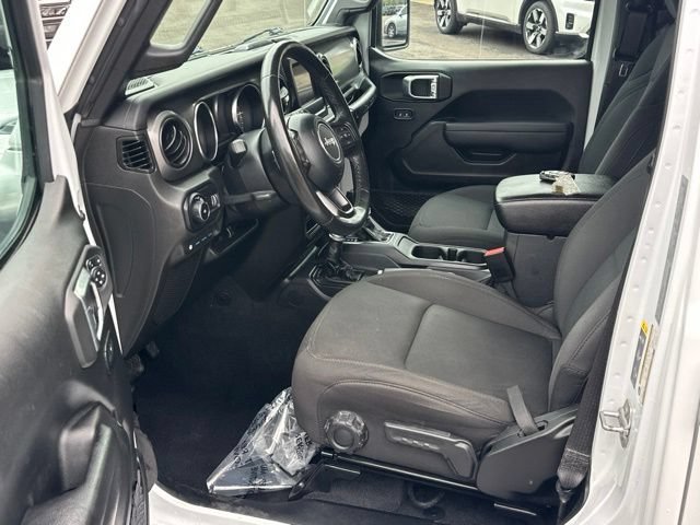 Used 2023 Jeep Wrangler Unlimited w/ Cold Weather Group AWD/4WD image 27