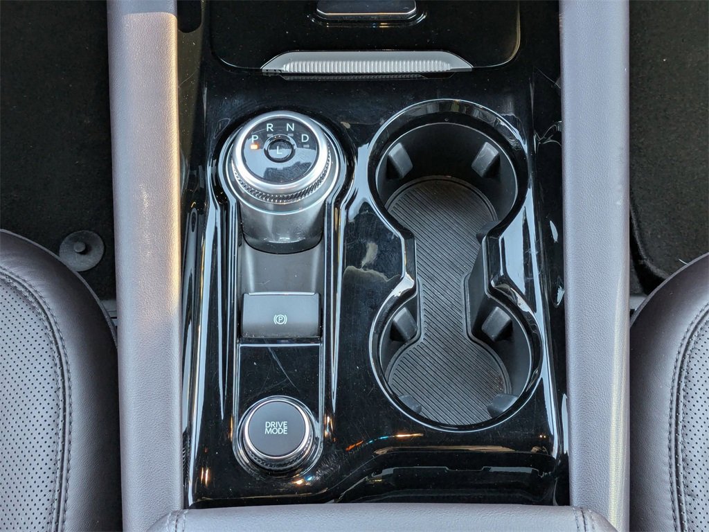 Used 2025 Ford Explorer Platinum w/ LUX Leather Package image 27