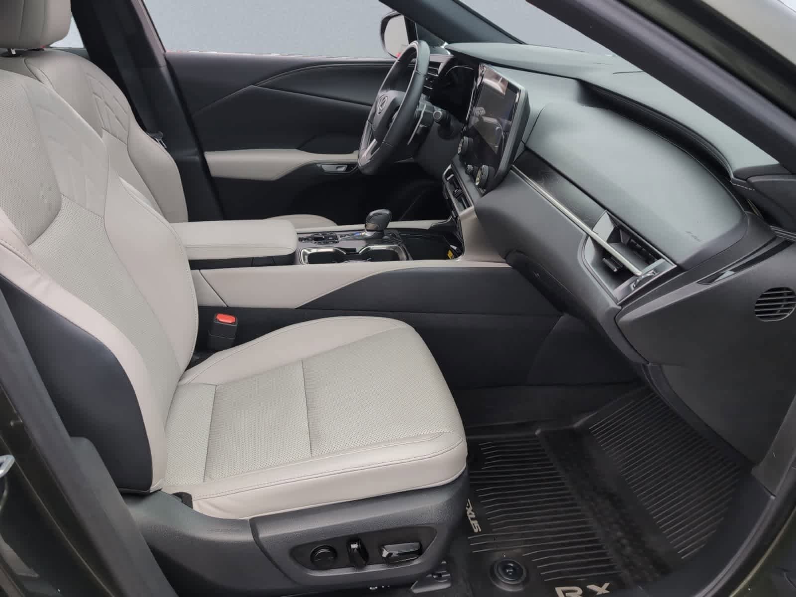 Used 2023 Lexus RX 350 Premium w/ Accessory Package image 20