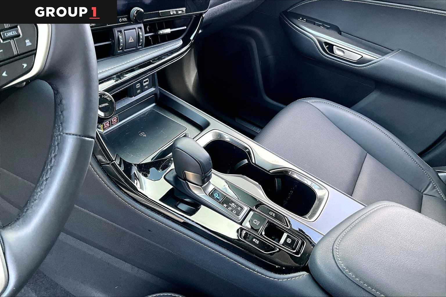Used 2025 Lexus NX 250 FWD w/ Accessory Package (Z2) image 14