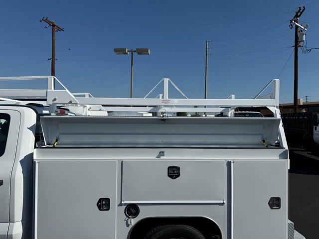 New 2026 Ford F250 XL w/ XL Chrome Package image 15