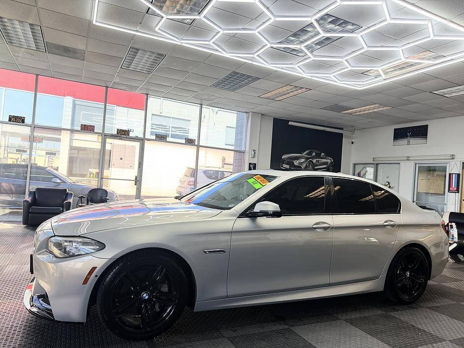 Used 2015 BMW 550i Sedan RWD image 3