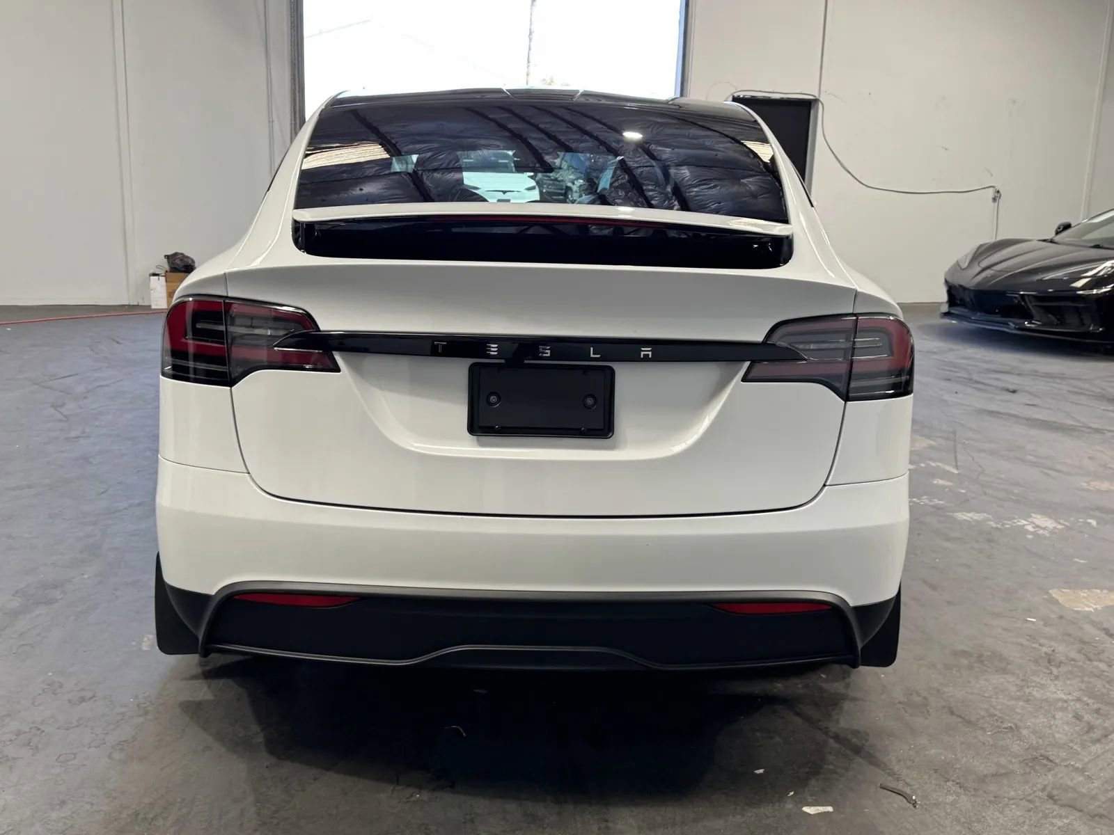 Used 2024 Tesla Model X AWD/4WD image 3