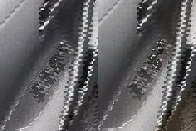 Used 2022 Toyota Corolla LE image 11