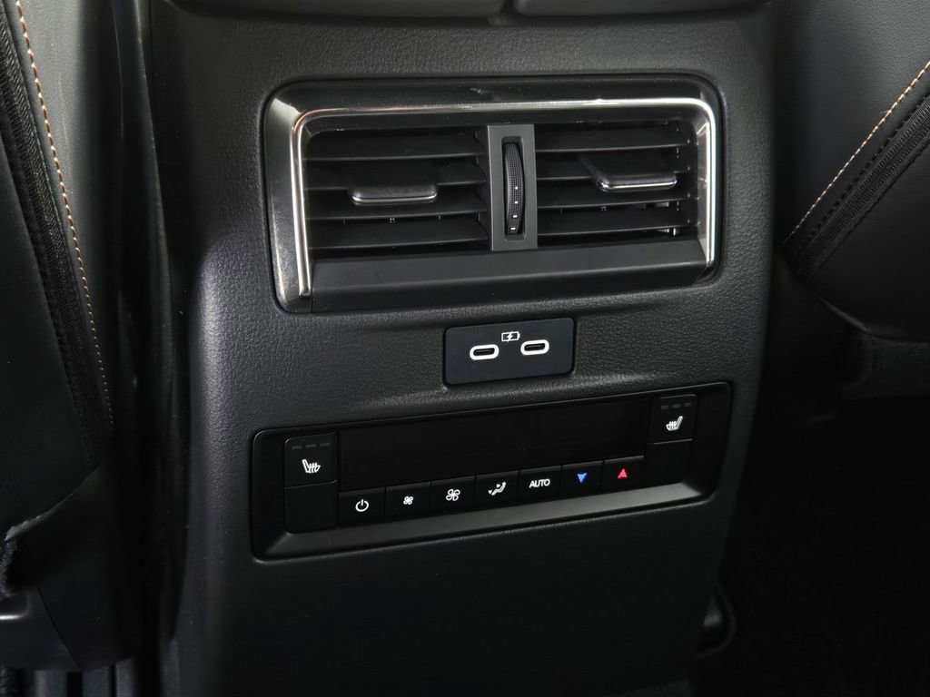 Certified 2025 MAZDA CX-70 Plug-In Hybrid w/ Premium Plus AWD/4WD image 15