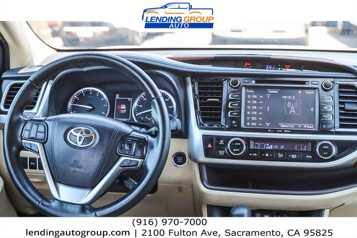 Used 2019 Toyota Highlander Limited image 12