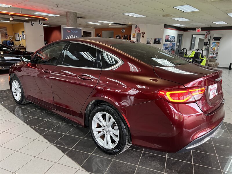 Used 2015 Chrysler 200 Limited w/ Convenience Group image 8