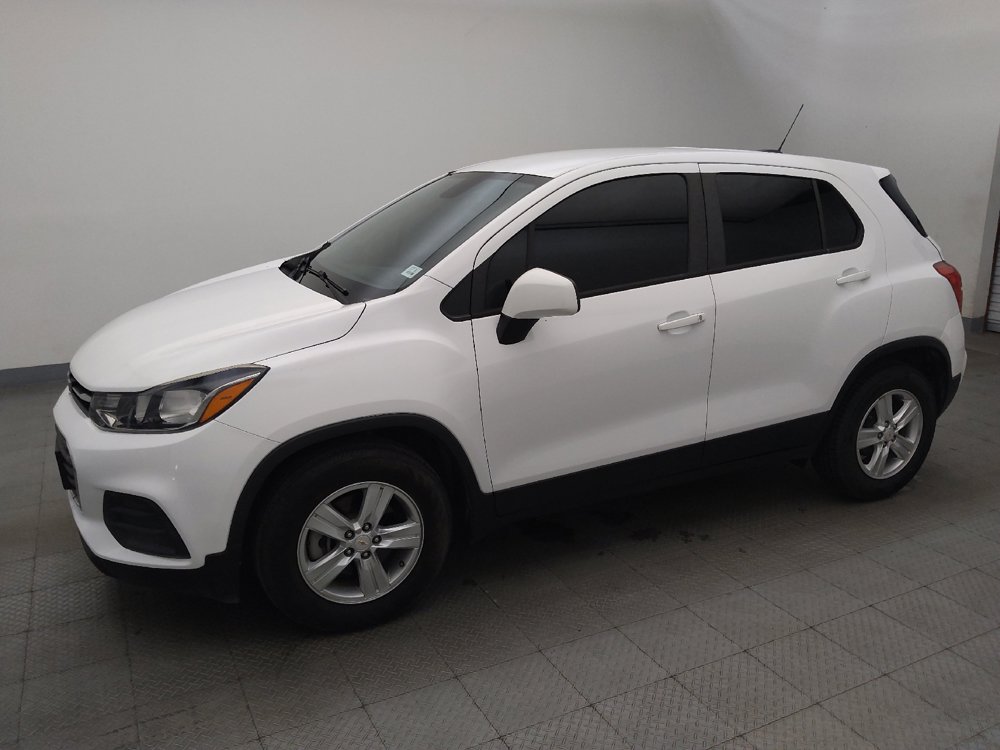 Used 2020 Chevrolet Trax LS w/ Tint and Cruise Package FWD image 2