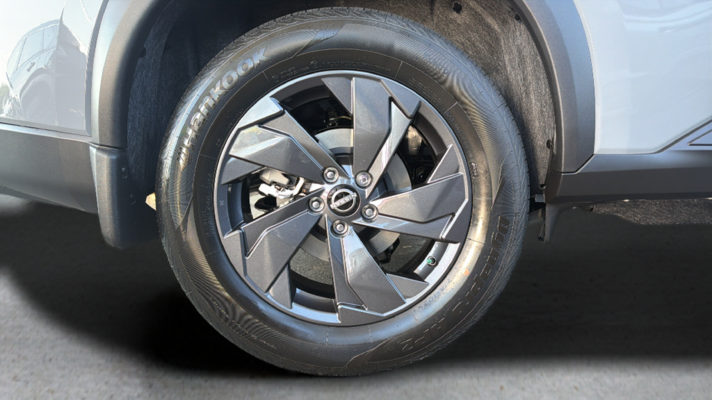 New 2026 Nissan Rogue SV AWD/4WD image 25