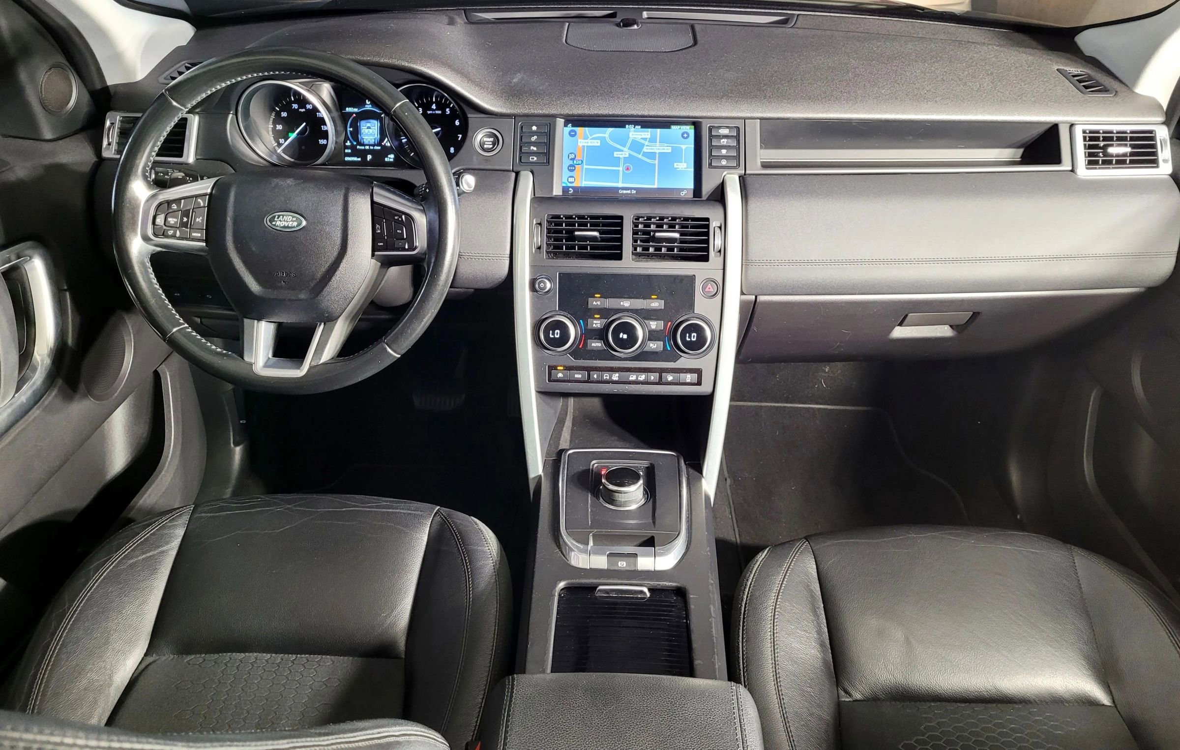 Used 2017 Land Rover Discovery Sport SE image 21