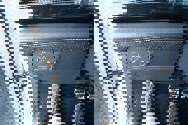 New 2026 Volkswagen Atlas Cross Sport SEL R-Line image 25