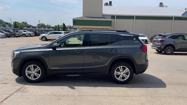 Used 2020 GMC Terrain SLE w/ Driver Convenience Package AWD/4WD image 5