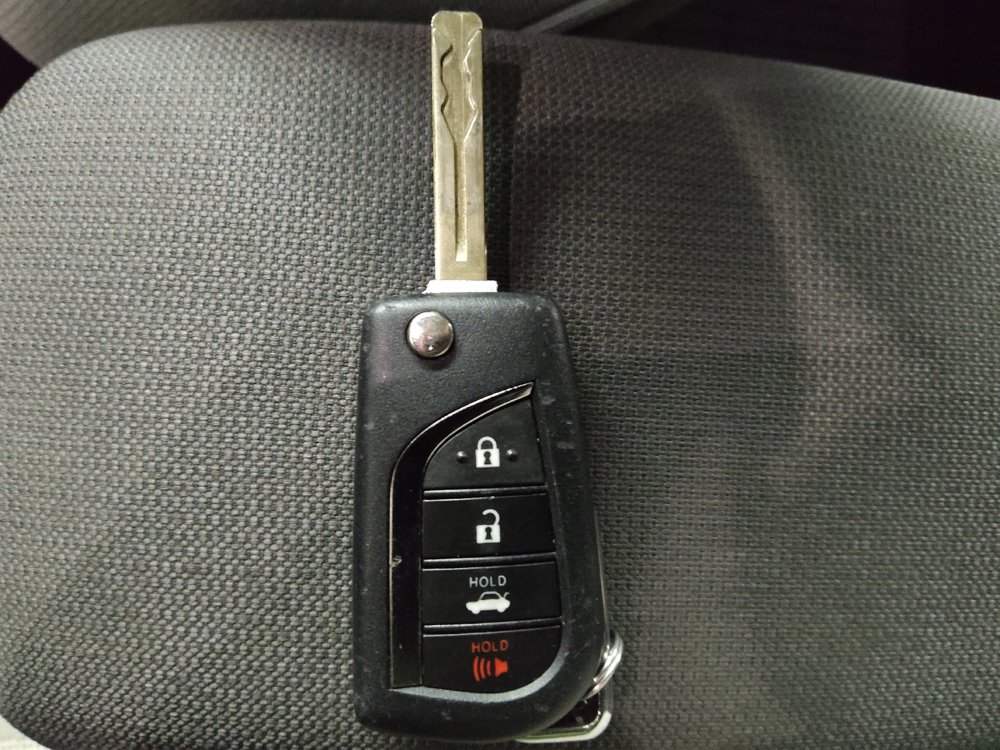 Used 2024 Toyota Corolla LE image 32