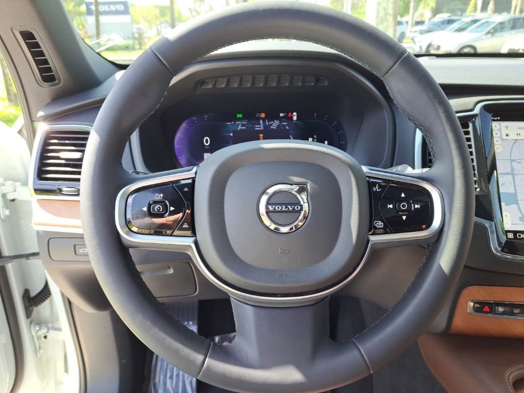 Used 2023 Volvo XC90 B6 Plus w/ Protection Package Premier image 16
